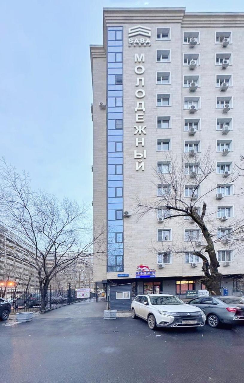 Modern Apartment In Golden Square Almaty Eksteriør billede